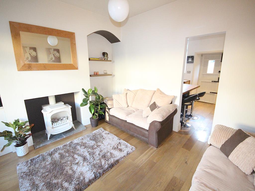 2 bedroom mid terrace house For Sale in Burnley - IMG_1114.jpg
